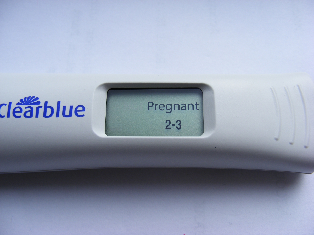 Электронный тест показал 2 3 недели. Электронный тест на беременность 1-2 недели беременности. Электронный тест на беременность 1 неделя беременности. Тест на беременность 2 недели Clearblue. 1 Цифровой тест на беременность.