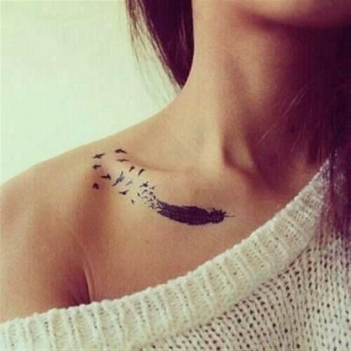 Tattoo-Girl-On-Clavicle