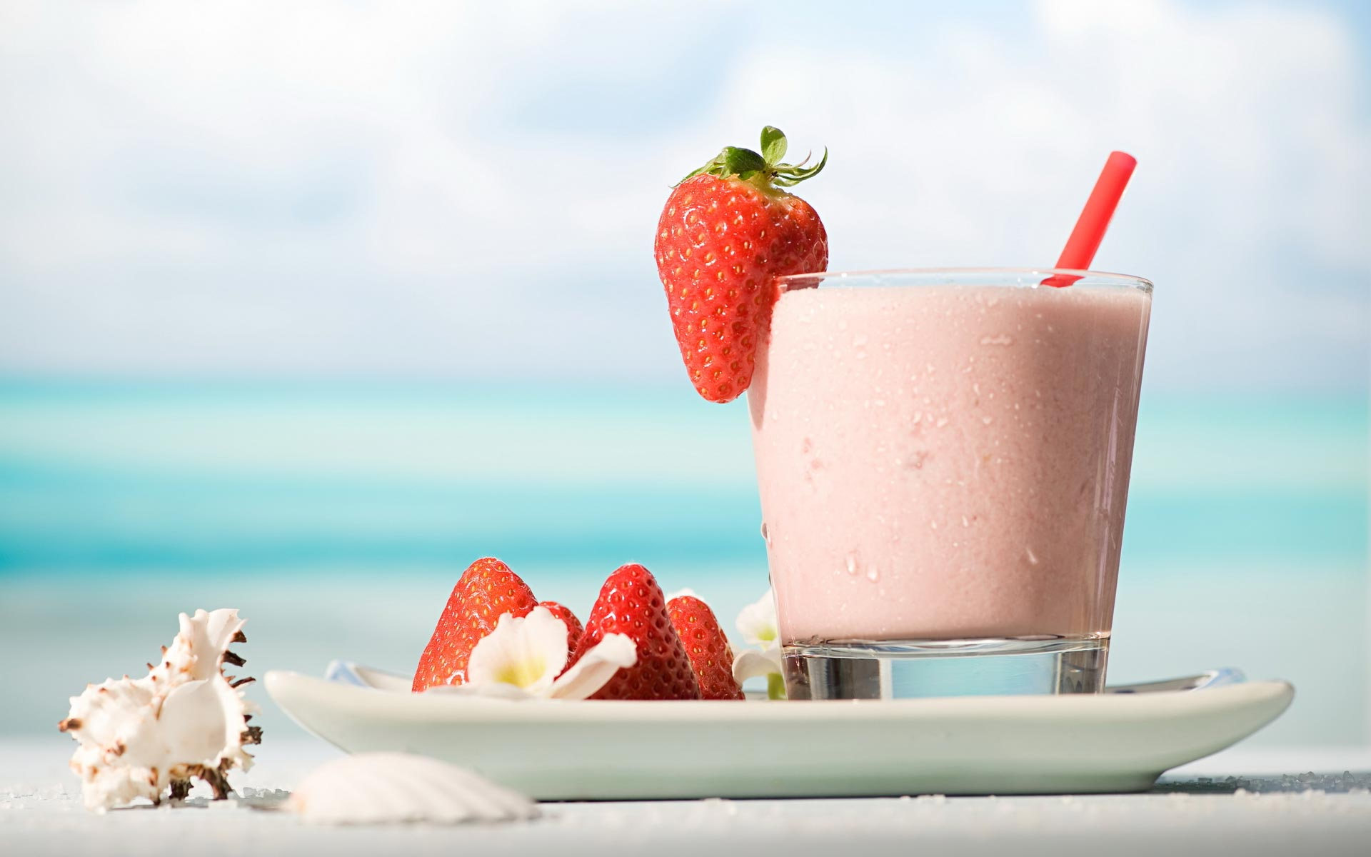 strawberry-yogurt-hd-widescreen-hd-free-wallpaper
