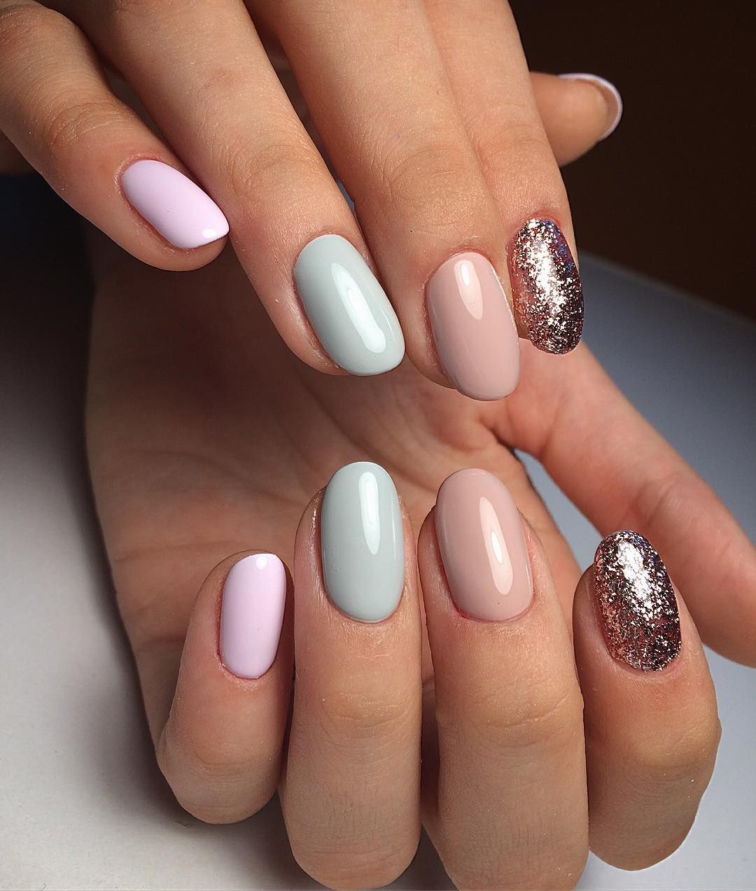 nails oval1